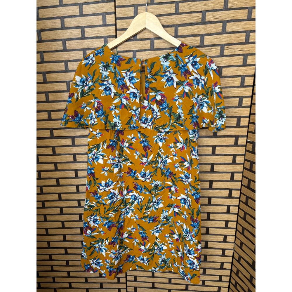 Entro Gold Floral Dress Size Medium - Picture 2 of 9